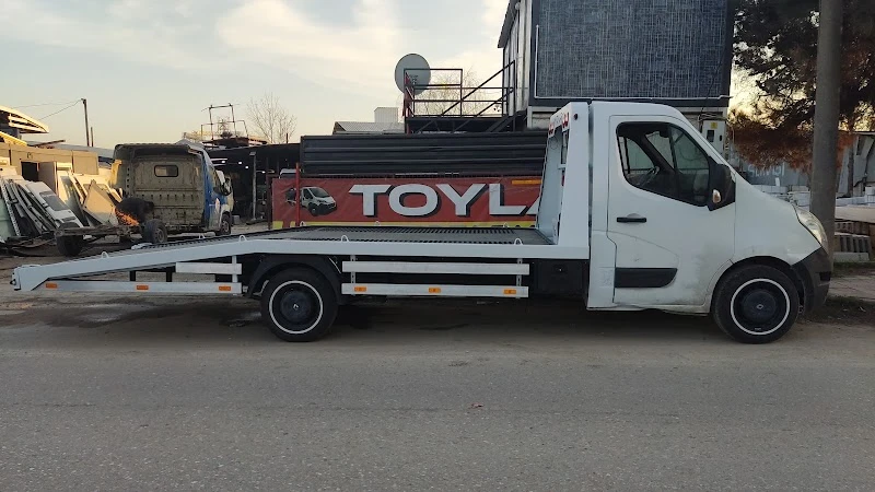 Toylar oto kurtarma vinç ve karasör görsel