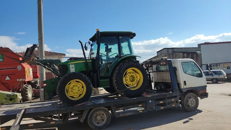 Toylar oto kurtarma vinç ve karasör görsel